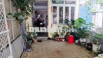 CƠ HỘI ĐỘC QUYỀN! NHÀ CMT8 Q.10 - DT 58M² - SÂU 19M - CHỈ 7.7 TỶ TL