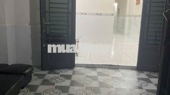 Nhà hẻm ba gác (hẻm cụt), diện tích 67.5m2, 3 phòng, 1 toilet.