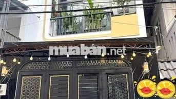 Nhà Đẹp từ trong hẻm xe hơi ngủ trong nhà . Trung tâm Bình Tân ,