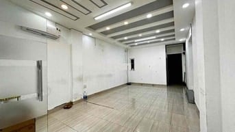 MBKD hoặc VP rộng ở Tô Hiến Thành Q10 - Lối đi riêng, WC riêng có ML