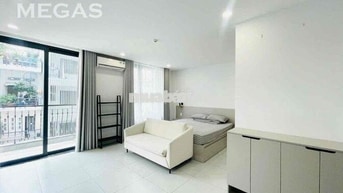 CCMN Luxury Studio lớn Ban Công cực thoáng , Thang máy , Bảo Vệ