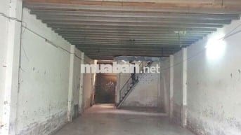 Nhà 5❌27+1 gác suốt có 3PHA hẻm tải khu Kênh Nước Đen bhhA 10tr cọc 1T