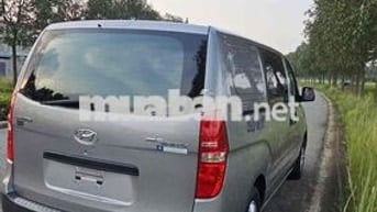 Hyundai Starex 2017 2.5D MT - 150000 km