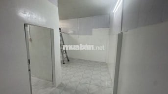 Phòng trọ 36m2 ở Quốc lộ 50 Bình Chánh, gần trường đại học