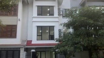 Chính chủ cho thuê nhà 4 tầng khu đô thị Đài Phát Sóng Mễ Trì (VOV)