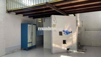 Phòng trọ riêng 40m2 có gác suốt, cho nữ thuê, giáp quận 1,  gần trườn