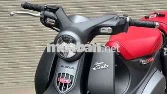 Super Cub 125 đặc biệt đen nhám 2025
