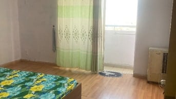 Căn hộ tầng cao thoáng mát, ban công