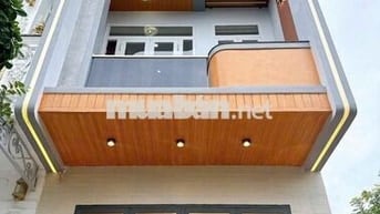 Cần bán nhà 1 lầu 945Tr,Hóc MôN,Sổ Riêg mới sửa đẹp gần chợ Đông Thạnh