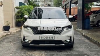 Kia Carnival 2022 2.2D Signature 7 ghế (clone)