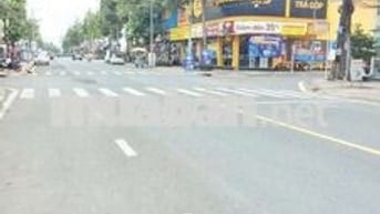 GIA ĐÌNH CẦN BÁN LÔ ĐẤT 104m2 TRUNG TÂM PHƯỜNG 4 TP VĨNH LONG GIÁ RẺ