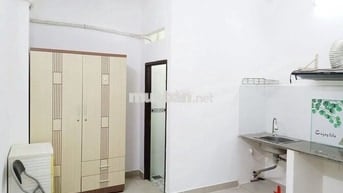 CHO THUÊ PHÒNG CAO THẮNG-QUẬN 10 sát Vạn Hạnh Mall, HUFLIT, đường 3/2