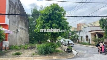 NGỘP NGỘP LÔ ĐẤT 210M2/620TR GÓC 2 MT NGUYỄN VĂN HOÀI FULL THỔ , SHR