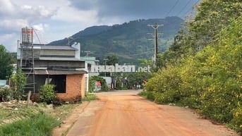 Đất mặt tiền Triệu Quang Phục 10x43m - thổ cư 100m view núi đường lớn