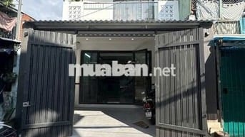 Cần tiền nên mới bán nhà tâm huyết.