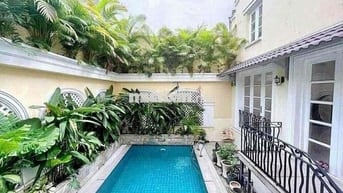 Biệt thự sân vườn nằm trục chính Phùng Khắc Khoan ngang khủng 15m