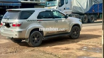 Toyota Fortuner 2009 2.5G - 280000 km