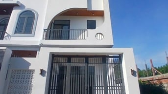 Bán nhà lầu đã hoàn thiện như hình. Cam kết nhà thật giá thật 100%