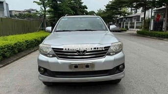 Toyota Fortuner 2013  bản 2.7V 4x2 AT