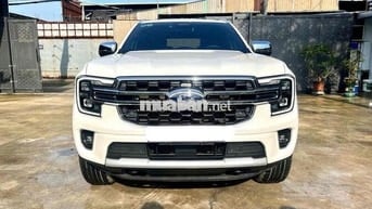 Ford Everest 2024 Titanium+ 2.0 AT 4x4 - 12000 km
