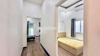 Căn Hộ 1PN Tách Bếp Bancol, Rộng 50m2, Full NT, Ngay Việt Nam Quốc Tự