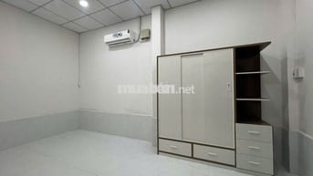ĐỪNG BỎ LỠ PHÒNG 1PN 40M2 CHÍNH CHỦ GẦN CHỢ HẠNH THÔNG TÂY - VINCOME