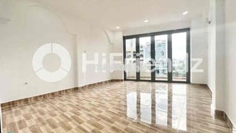 CHO THUÊ CĂN HỘ 2 PHÒNG NGỦ BAN CÔNG LỚN NGAY NGUYỄN SƠN.