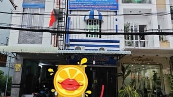 Cho thuê mặt bằng phía trước nhà trọ- đối diện công viên Hùng Vương