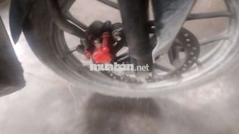 Cần bán xe do kẹt tiền