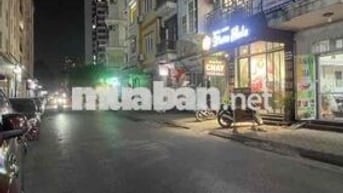 Ccmn  xây mới-thang máy full nội thất-10 phòng cho thuê -dòng tiền