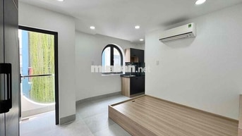 CHDV FULL NỘI THẤT CAO CẤP GẦN CÔNG VIÊN LÀNG HOA