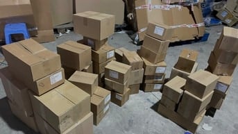 CỬA HÀNG TUYỂN GẤP 03 NHÂN VIÊN LĐPT và Quản lý kho