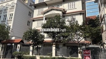 Cho thuê Biệt thự Vườn Đào 50 triệu, 170m, 6PN 4WC view đẹp tại Tây Hồ