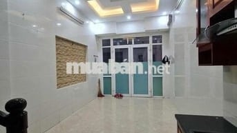 CHO THUÊ NHÀ NGÕ KIẾN THIẾT KHÂM THIÊN ĐỐNG ĐA 4PN MỚI ĐẸP