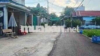 Nhà hẻm 72m2,1 trệt+1 lầu+1 lửng,đường Nguyễn T Ngâu,X.Thới Tam Thôn