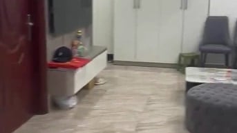 Cần bán chcc 120m sử dụng . Mặt đường lê văn lương