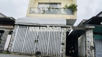 Chính chủ bán nhà 2 lầu 1 trệt và 6 phòng trọ, gần chợ Đầu Mối Thủ Đức