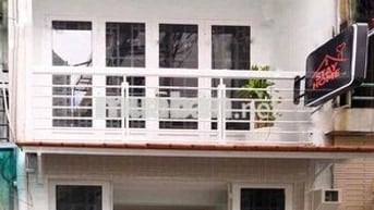 NHÀ GIÁ TỐT HẺM XE HƠI VÕ DUY NINH BÌNH THẠNH 2PN2WC GẦN LANDMARK 81