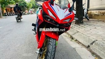 Honda CBR Đỏ, xanh, trắng 3452 km