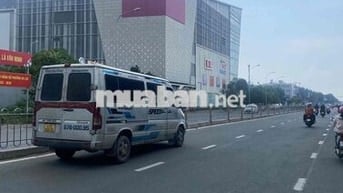 Nhà mặt tiền đường Tên Lửa, Bình Tân, 4 tầng, 105m2, thang máy, 16 tỷ