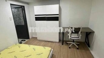 Căn hộ 2PN đủ nội thất Quận 1 giá siêu rẻ