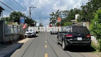 NGAY CỔNG KHU CÔNG NGIỆP BÌNH LỘC