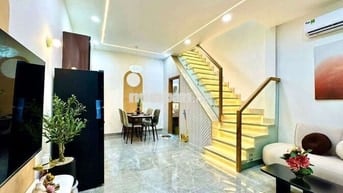 4ty2-Sử Dụng 90m2 - 3 Tầng - Phan Xích Long