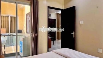 Căn Hộ Một Phòng Ngủ Ban Công Đẳng Cấp Tại Phú Nhuận RỘNG 50m2