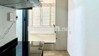 🏠Cho Thuê Phòng Cửa Sổ - Máy Giặt Riêng - Ngay Chợ Tân Định - Cầu Bông