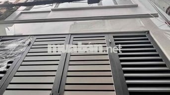 Cho Thuê Nhà HXH Trần Hưng Đạo P5 Q5 ( Đoạn 2 Chiều. )