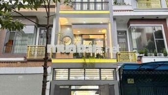 Nhà Phố hoàn công nôii thăt cao cấp