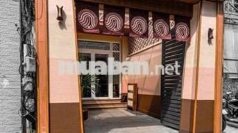 NHÀ MỚI, CÓ SÂN CỰC CHILL TẠI 56B TRẦN NHẬT DUẬT QUẬN 1