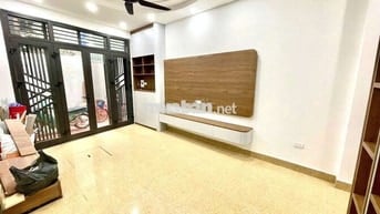 BÁN NHÀ 4 TẦNG DÂN XÂY GẦN 40M² CẠNH CẤP 3 THẠCH BÀN,LONG BIÊN