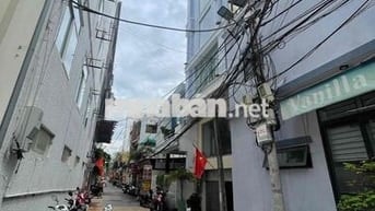 Nhà trung tâm Hải Châu đường Lê Hồng Phong giá 4ty9